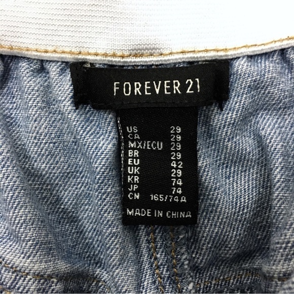 FOREVER 21 Paper Bag Jean Shorts High Waist Mom Stretch Denim Light Wash Size 29 - Picture 7 of 9